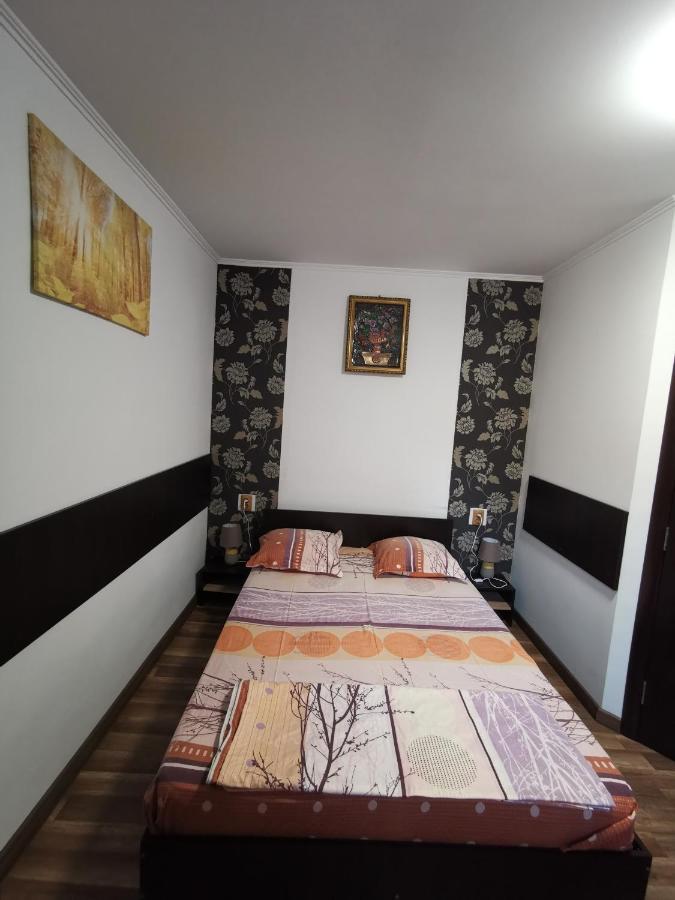 Joe Hostel